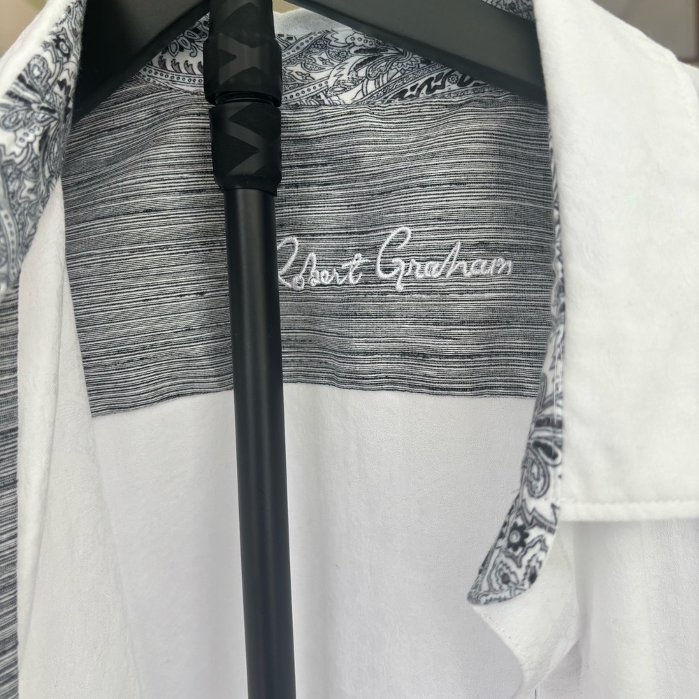 Robert Graham Classic Fit White Floral Pattern Short Slve M XL Button Shirt - Picture 8 of 8
